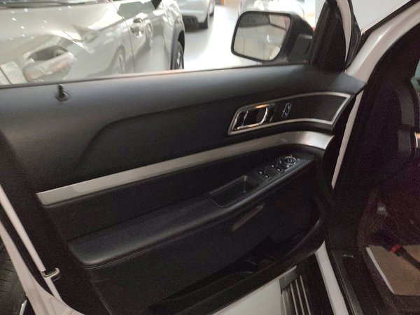 Ford Explorer 2017, 138500 км, за 16487 USD - фото 26