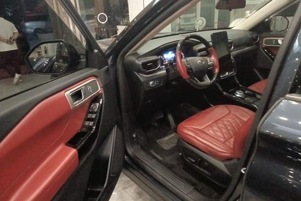 Ford Explorer 2020, 92400 км, за 17897 USD - фото 17