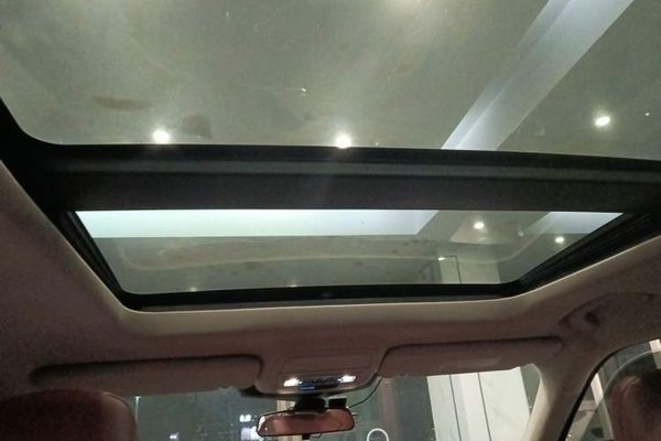 Ford Explorer 2020, 92400 км, за 17897 USD - фото 19