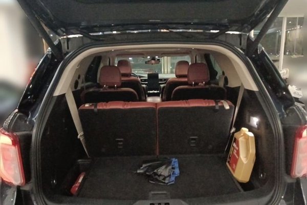 Ford Explorer 2020, 92400 км, за 17897 USD - фото 20