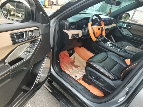 Ford Explorer 2023, 63900 км, за 36127 USD - фото 19