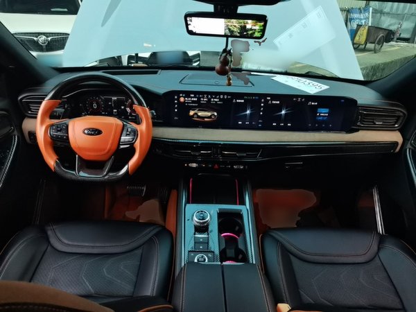 Ford Explorer 2023, 63900 км, за 36127 USD - фото 13