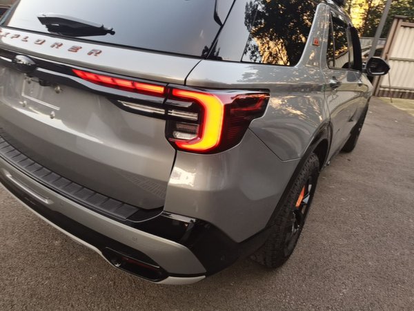 Ford Explorer 2023, 63900 км, за 36127 USD - фото 7
