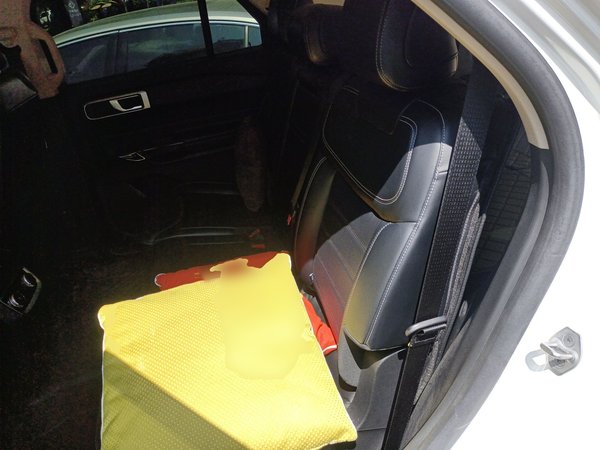 Ford Explorer 2023, 12300 км, за 36131 USD - фото 13