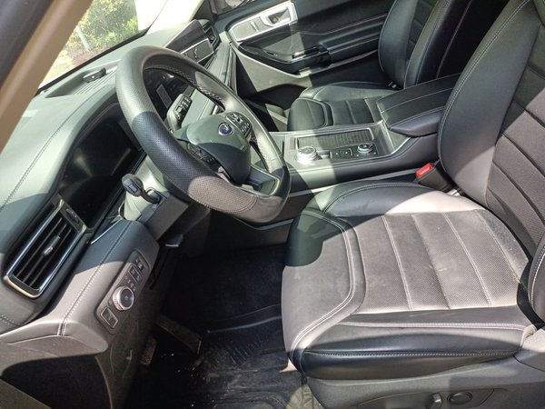 Ford Explorer 2023, 12300 км, за 36131 USD - фото 15