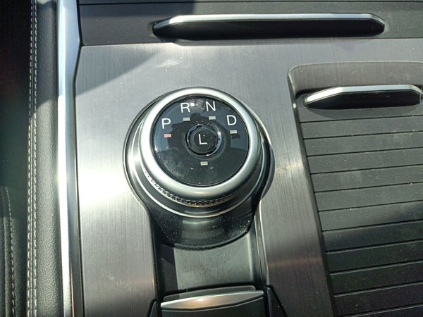 Ford Explorer 2023, 12300 км, за 36131 USD - фото 11