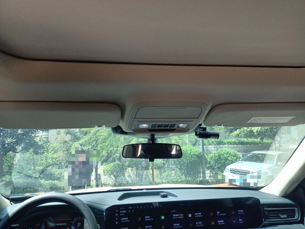 Ford Explorer 2023, 12300 км, за 36131 USD - фото 16