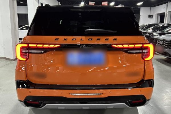 Ford Explorer 2023, 9000 км, за 43479 USD