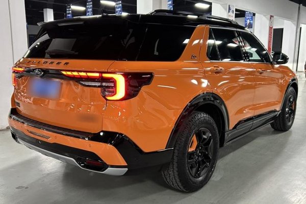 Ford Explorer 2023, 9000 км, за 43479 USD