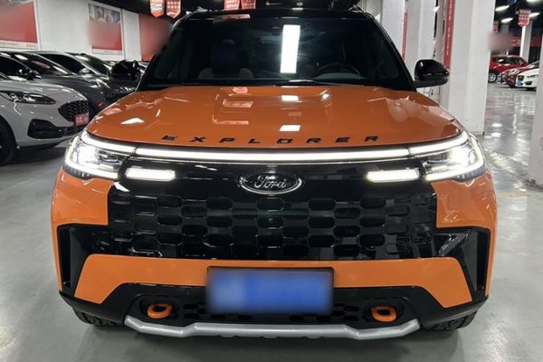Ford Explorer 2023, 9000 км, за 43479 USD - фото 7