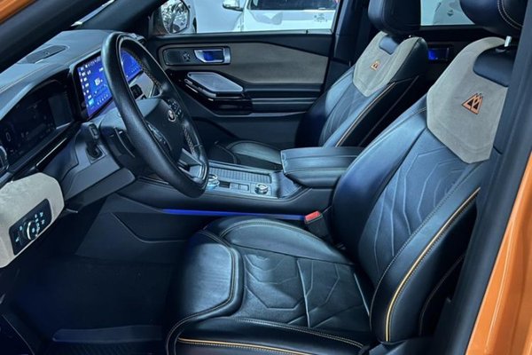 Ford Explorer 2023, 9000 км, за 43479 USD - фото 17
