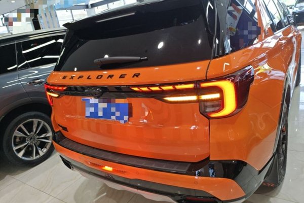 Ford Explorer 2024, 19000 км, за 45992 USD