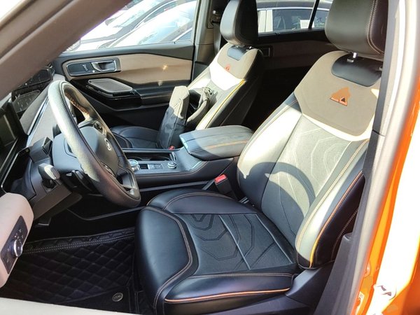 Ford Explorer 2024, 9000 км, за 44521 USD - фото 18
