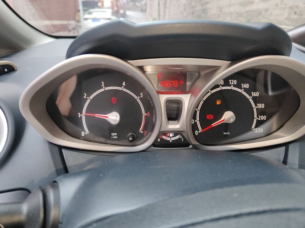 Ford Fiesta 2009, 146500 км, за 2952 USD - фото 12