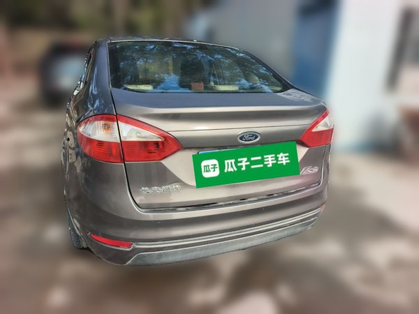 Ford Fiesta 2013, 125000 км, за 2681 USD