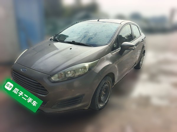 Ford Fiesta · 2013 год