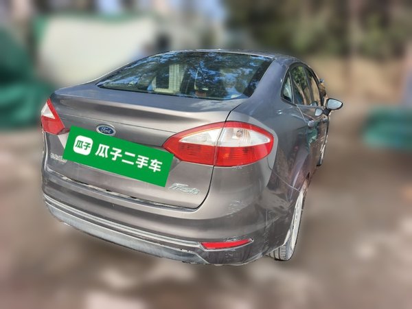 Ford Fiesta 2013, 125000 км, за 2681 USD - фото 6