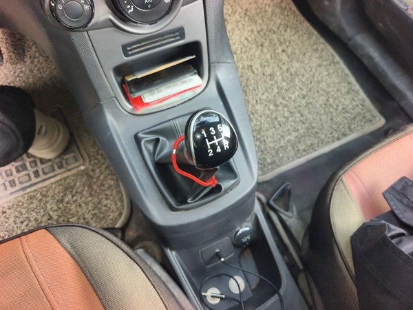 Ford Fiesta 2013, 125000 км, за 2681 USD - фото 15