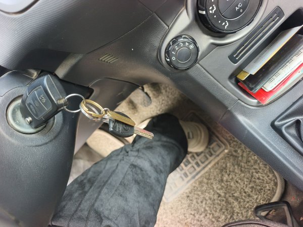 Ford Fiesta 2013, 125000 км, за 2681 USD - фото 9