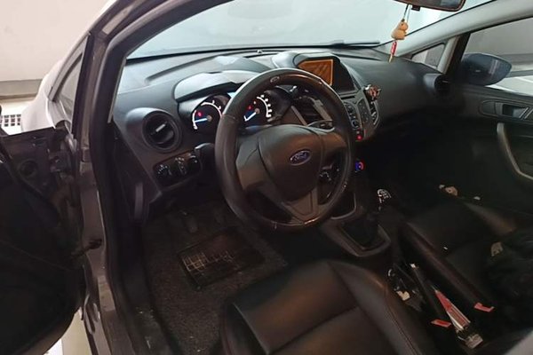 Ford Fiesta 2013, 73800 км, за 3757 USD - фото 13