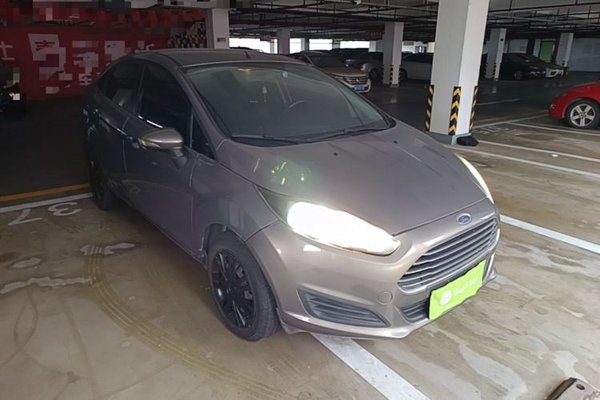 Ford Fiesta 2013, 73800 км, за 3757 USD
