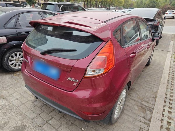 Ford Fiesta 2013, 114000 км, за 4153 USD - фото 6