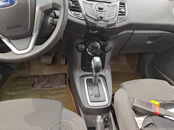 Ford Fiesta 2013, 114000 км, за 4153 USD - фото 17