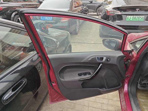 Ford Fiesta 2013, 114000 км, за 4153 USD - фото 26