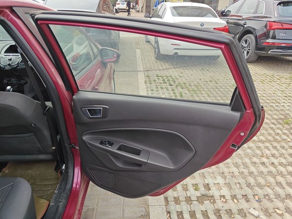 Ford Fiesta 2013, 114000 км, за 4153 USD - фото 25