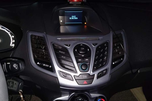 Ford Fiesta 2013, 16400 км, за 3889 USD - фото 10