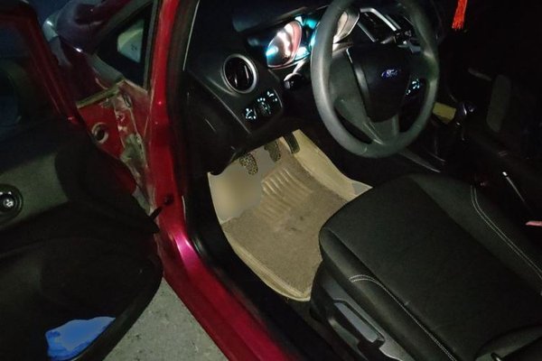 Ford Fiesta 2013, 16400 км, за 3889 USD - фото 13