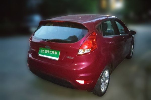 Ford Fiesta 2013, 16400 км, за 3889 USD