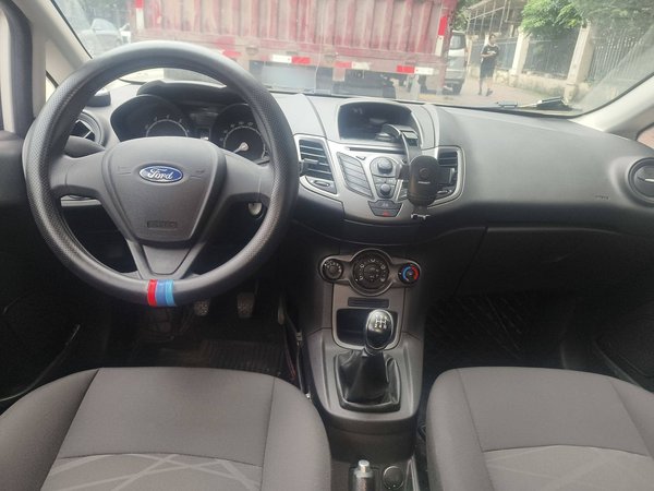 Ford Fiesta 2013, 117400 км, за 3734 USD - фото 18