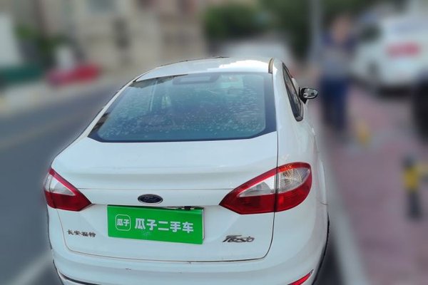 Ford Fiesta 2013, 140600 км, за 2361 USD