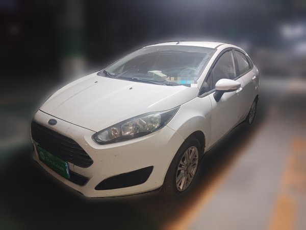 Ford Fiesta · 2013 год