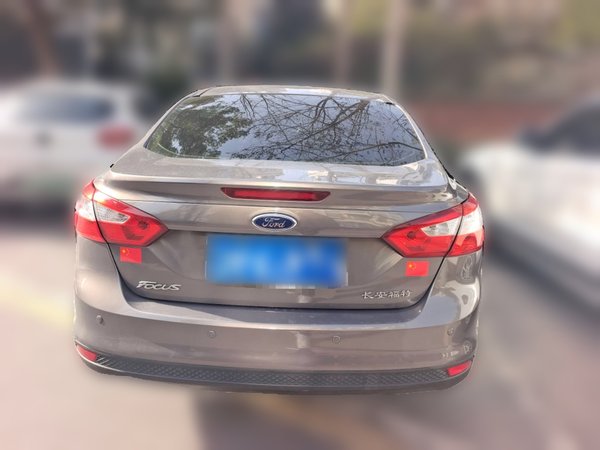 Ford Focus 2012, 131300 км, за 3038 USD