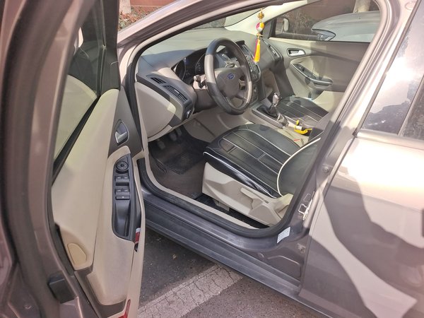 Ford Focus 2012, 131300 км, за 3038 USD - фото 17