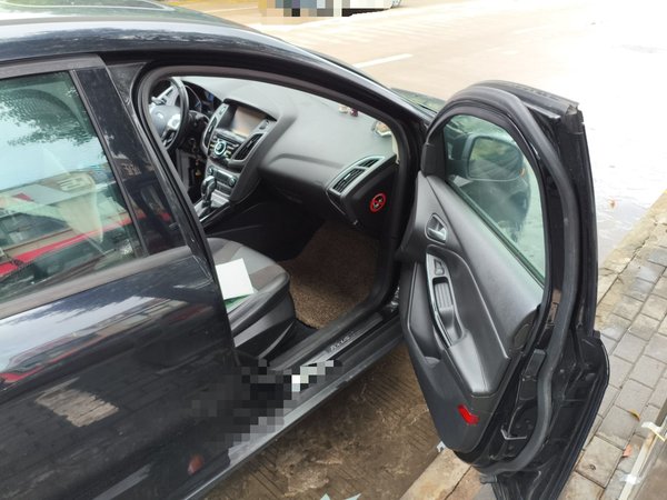 Ford Focus 2012, 129200 км, за 3638 USD - фото 16