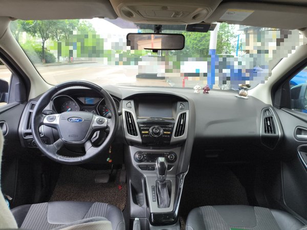 Ford Focus 2012, 129200 км, за 3638 USD - фото 9