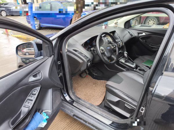 Ford Focus 2012, 129200 км, за 3638 USD - фото 10