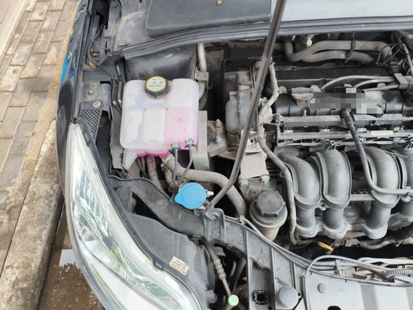 Ford Focus 2012, 129200 км, за 3638 USD - фото 17