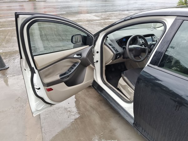 Ford Focus 2012, 140600 км, за 3672 USD - фото 14