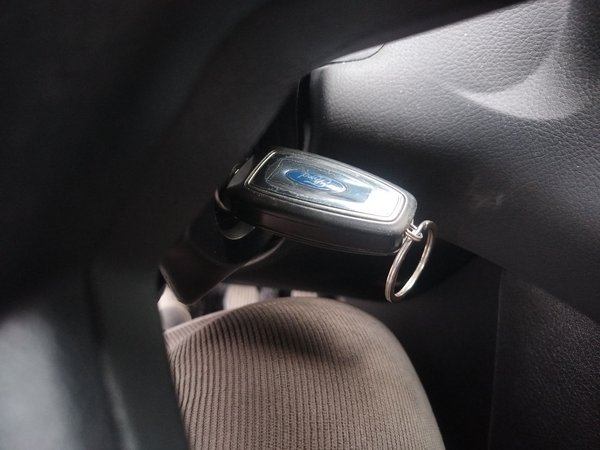 Ford Focus 2012, 167700 км, за 2941 USD - фото 9