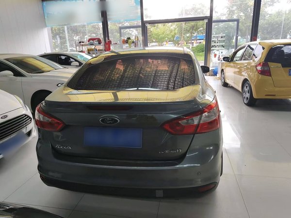 Ford Focus 2012, 115800 км, за 3575 USD