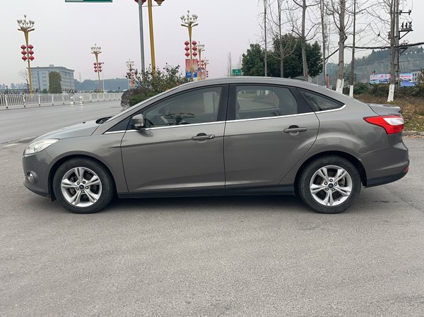 Ford Focus 2012, 122899 км, за 4887 USD