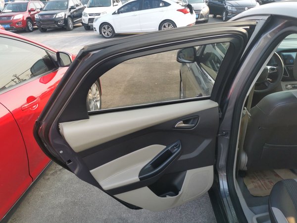 Ford Focus 2012, 122899 км, за 4887 USD - фото 10