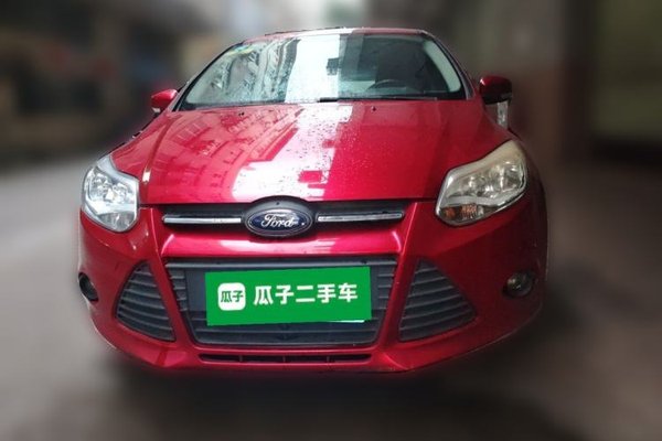Ford Focus 2012, 100300 км, за 2779 USD