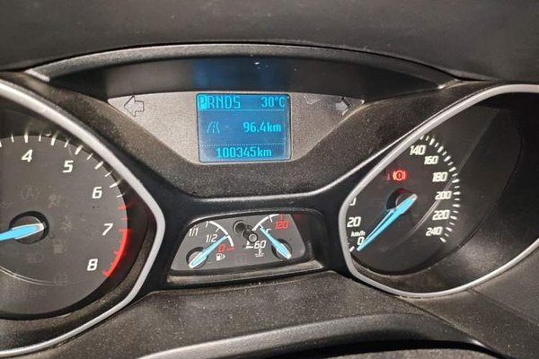 Ford Focus 2012, 100300 км, за 2779 USD - фото 13