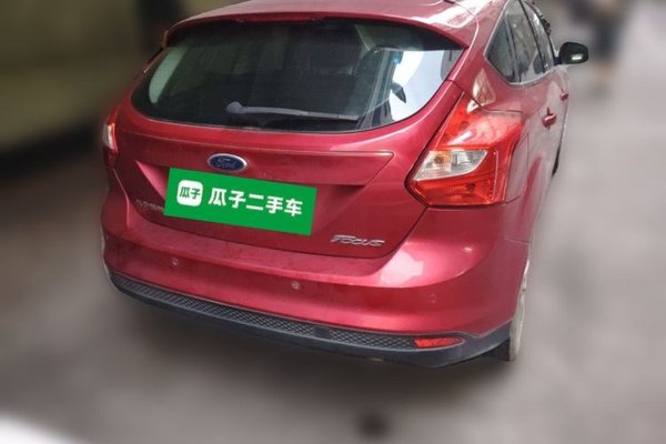 Ford Focus 2012, 100300 км, за 2779 USD