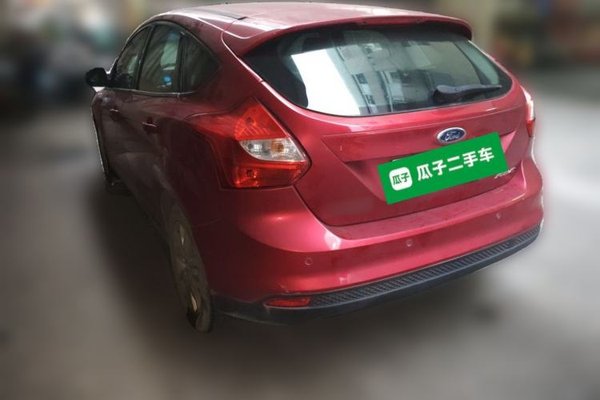 Ford Focus 2012, 100300 км, за 2779 USD
